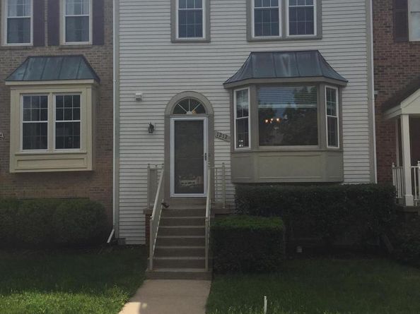 1212 Bond Street, Herndon VA 20170