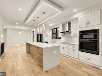 1516 Levis Street NE