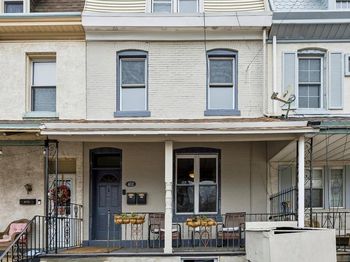 402 Lyceum Avenue