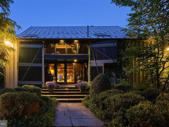 108 Beaumont Drive, Newtown PA 18940