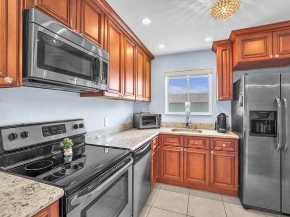 200 Waterway Dr 309, Lantana FL 33462