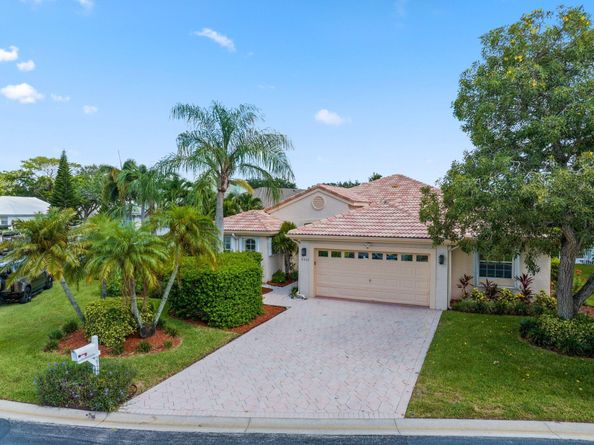 2532 Egret Lake Drive, Greenacres FL 33413