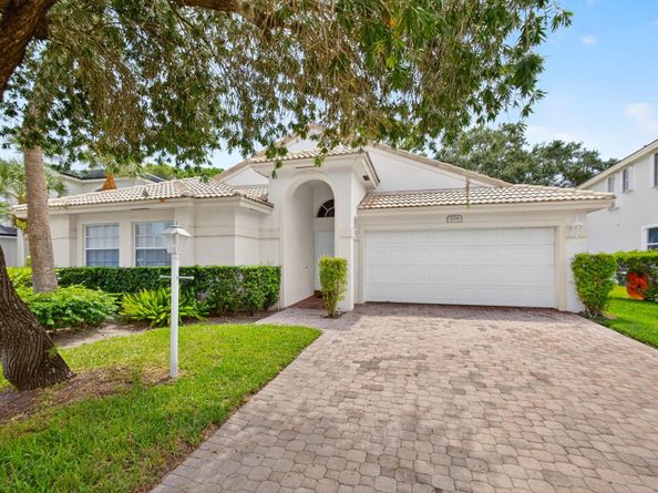 208 Jones Creek Drive, Jupiter FL 33458