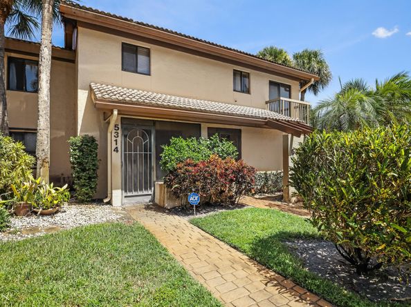5314 Fountains Drive S, Lake Worth FL 33467