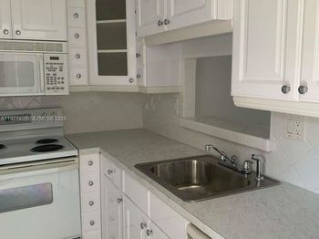 5003 NW 35th Street