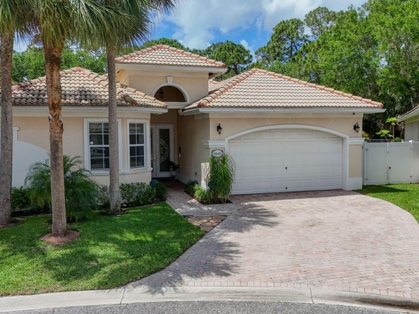 8642 Plum Cay, Royal Palm Beach FL 33411