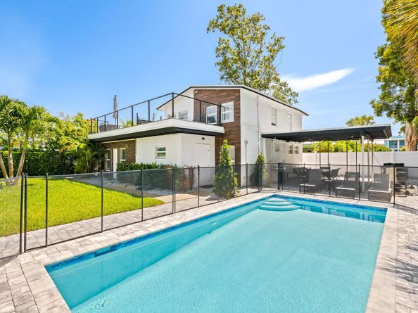 311 SE 3rd Ave, Delray Beach FL 33483