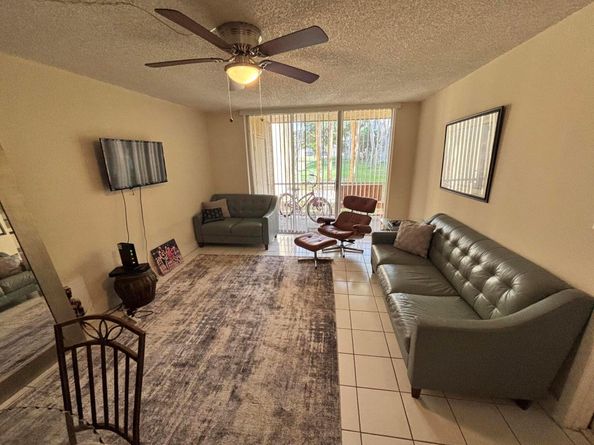 3121 NW 47th Terrace 107, Lauderdale Lakes FL 33319