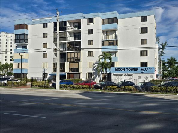 5033 NW 7th St 508, Miami FL 33126