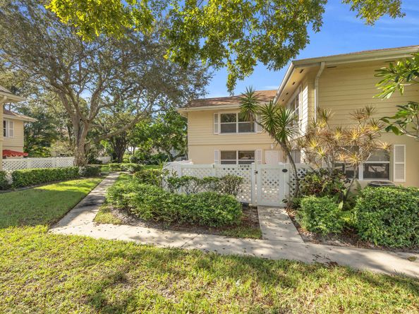 8130 Sedgewick Court 30b, West Palm Beach FL 33406