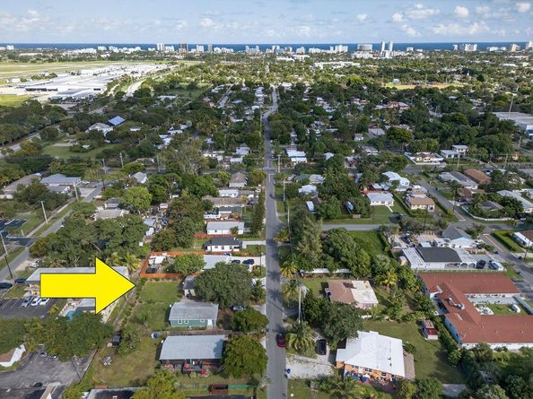 117 NE 8th St, Pompano Beach FL 33060