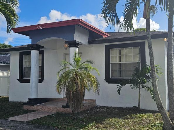 5580 Plunkett street, Hollywood FL 33021