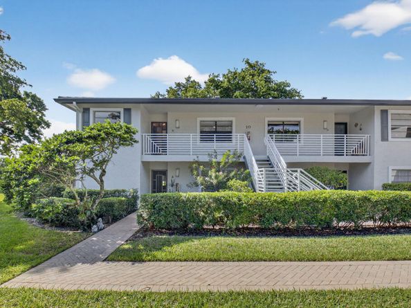 10 Southport Lane B, Boynton Beach FL 33436