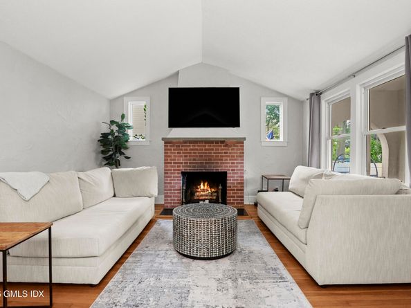 11 Rex Street, Greenwich CT 06831