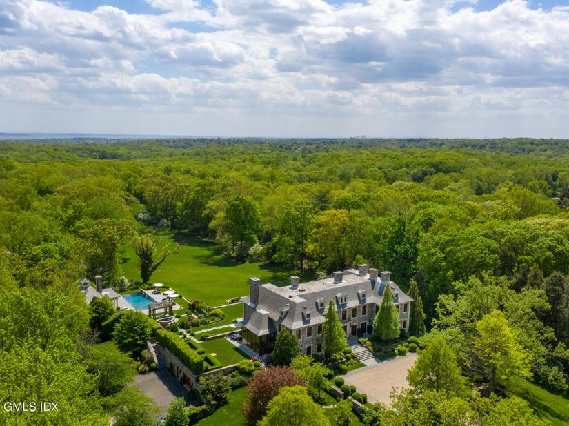 14 Meadow Lane, Greenwich CT 06831