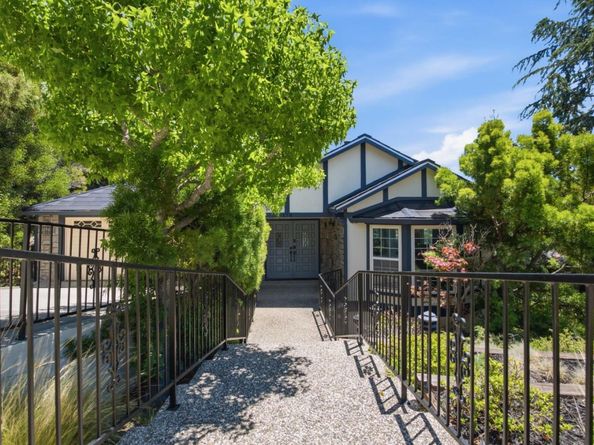 179 Bay View Drive, San Carlos CA 94070