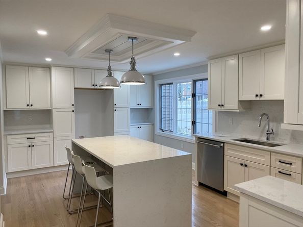 19 Oakland Avenue 19, Needham MA 02492