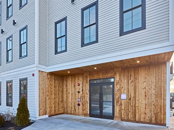 105 Sea Street 102, Quincy MA 02169