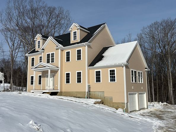 376 Elmwood Avenue, Holden MA 01520