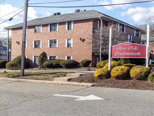 360 Neponset Street 702, Canton MA 02021