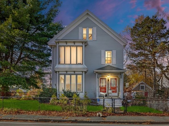 397 Ash St, Brockton MA 02301