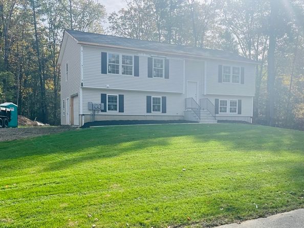 104 Hilltop Rd 2, Southbridge MA 01550