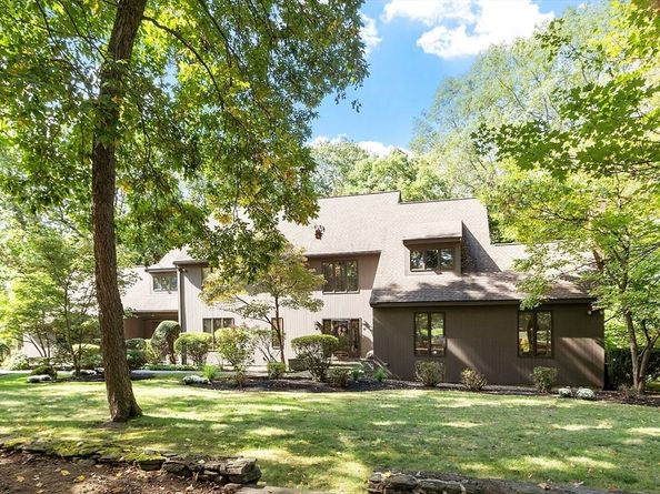 35 Bonny Ln, North Andover MA 01845