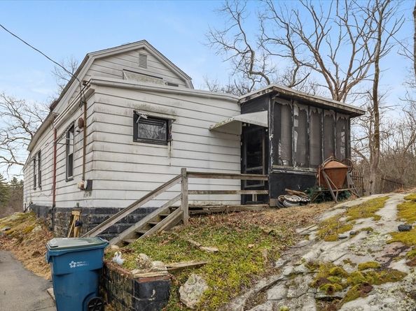 30 Manitou Rd, Canton MA 02021