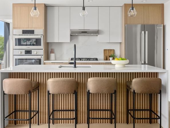 125 Lowell Street 402, Somerville MA 02143