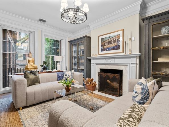 15 West Cedar Street, Boston MA 02108