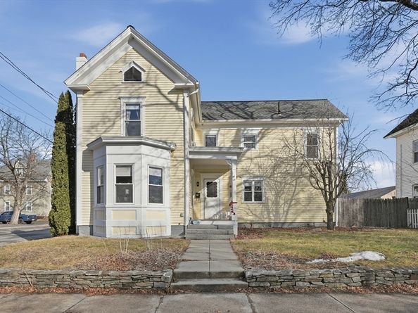 21 Whitman St, Leominster MA 01453