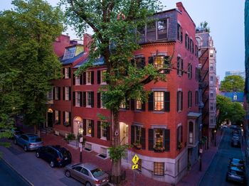 86 Mount Vernon Street