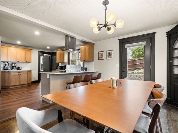 50 Sprague St, Dedham MA 02026