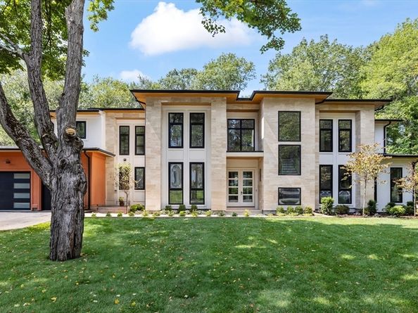 8 Blueberry Lane, Lexington MA 02420