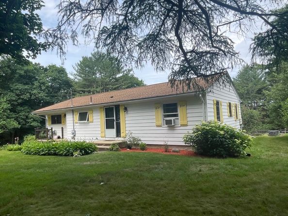 1042 Turkey St, Hardwick MA 01082