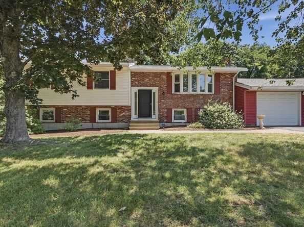 7 San Mateo Drive, Chelmsford MA 01824