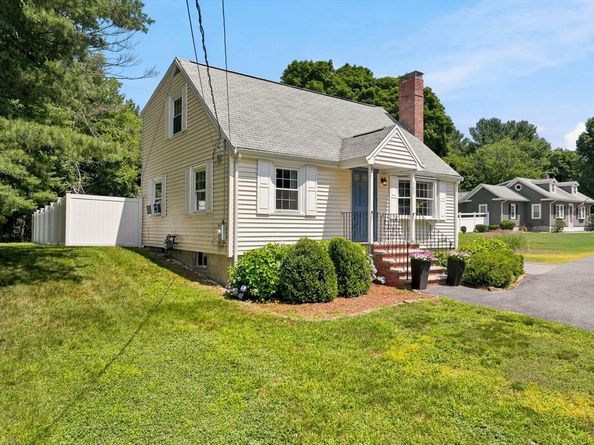127 Elm St, North Reading MA 01864