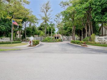 3024 S Oakland Forest Dr