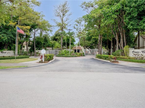 3024 S Oakland Forest Dr 3101, Oakland Park FL 33309