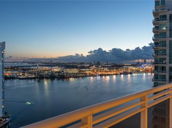 901 Brickell Key Blvd