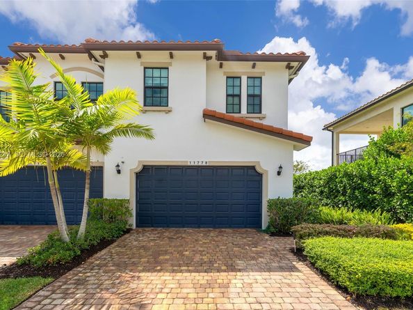 11778 SW 13th Ln, Pembroke Pines FL 33025