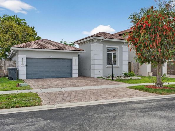 1281 NE 41st Pl, Homestead FL 33033