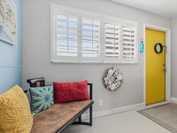 4100 Crystal Lake Dr