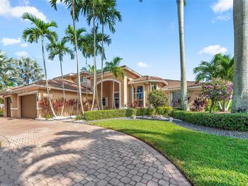 1470 Victoria Isle Dr