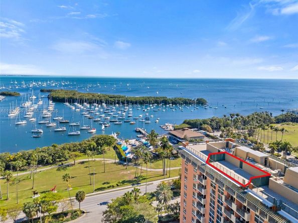 2951 S Bayshore Dr PH3, Miami FL 33133