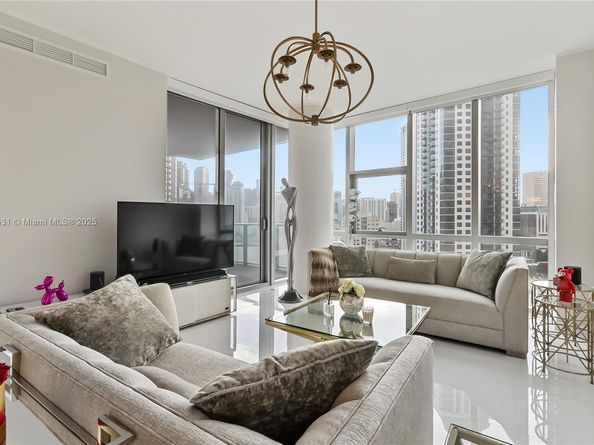 851 NE 1st Ave 1611, Miami FL 33132