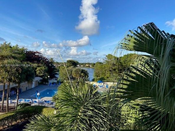 1902 Bermuda Cir E2, Coconut Creek FL 33066