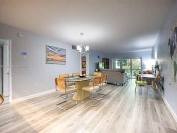 4000 Crystal Lake Dr