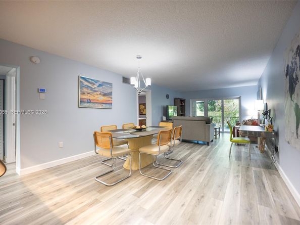 4000 Crystal Lake Dr 114, Deerfield Beach FL 33064