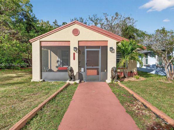 12235 SW 202nd St, Miami FL 33177